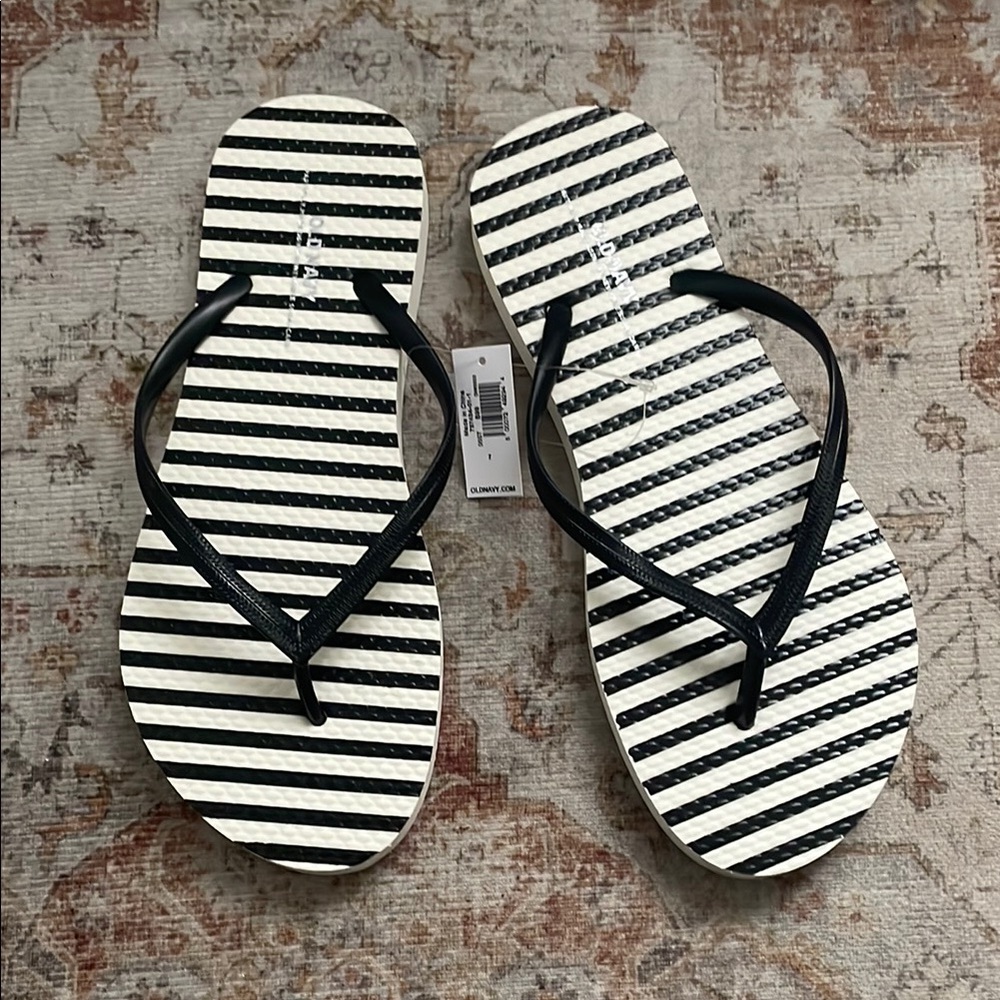 Old Navy Black and White Striped Sandals